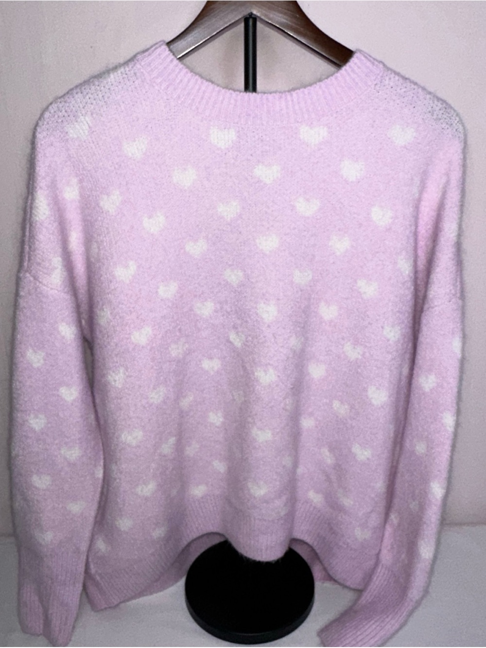 Vince Camuto Pink Crewneck Sweater with White Heart Pattern